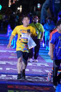 BIB: 4290
                            <button type="button" onclick="openModal(26262142)" class="btn btn-primary btn-sm float-right btn-popup" data-toggle="modal" data-target=".modal-high-quality">
                        <i class="fas fa-shopping-cart"></i> Add to Cart
                    </button>
                                            <button type="button" onclick="isThisMe(26262142, true)" class="btn btn-success btn-sm float-right btn-popup btn-isme hidden" data-toggle="tooltip" data-placement="bottom" title="นี่คือรูปของคุณใช่ไหม คลิกที่นี่เพื่อเอาเข้าอัลบั้ม">
                        <i class="fas fa-plus"></i> Add to album
                    </button>
                    <button type="button" onclick="isThisMe(26262142, false)" class="btn btn-warning btn-sm float-right btn-popup btn-isnotme hidden">
                        <i class="fas fa-ban"></i> Remove from album
                    </button>